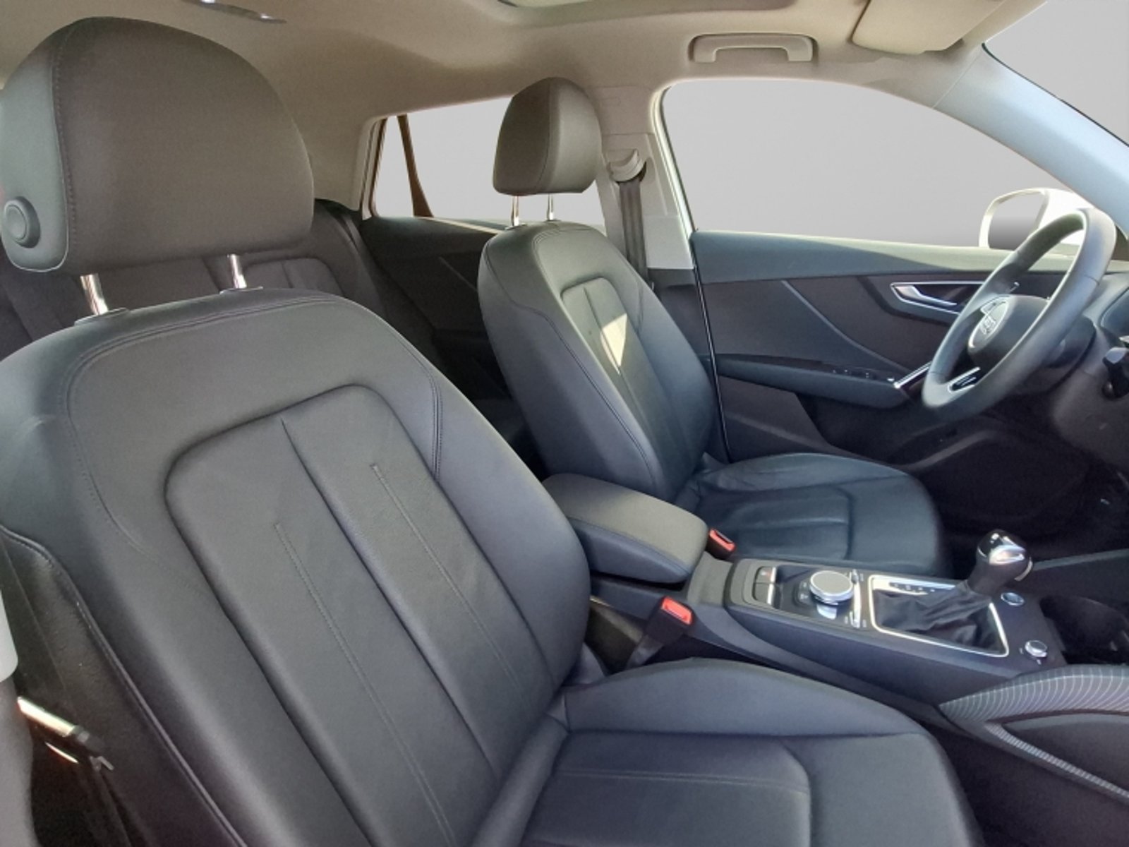 Audi Q2 1.4 Tfsi 2023 - Imagen 19 de 20