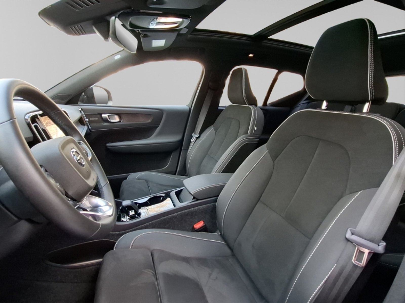 Volvo Ex40 P8 2025 - Imagen 10 de 19