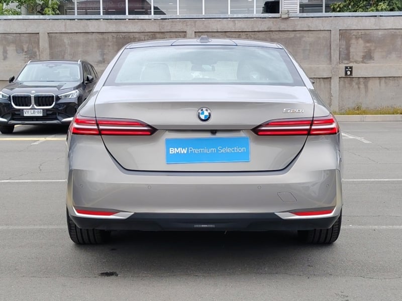 BMW 520 I Berlina Heritage 2024 - Imagen 6 de 16