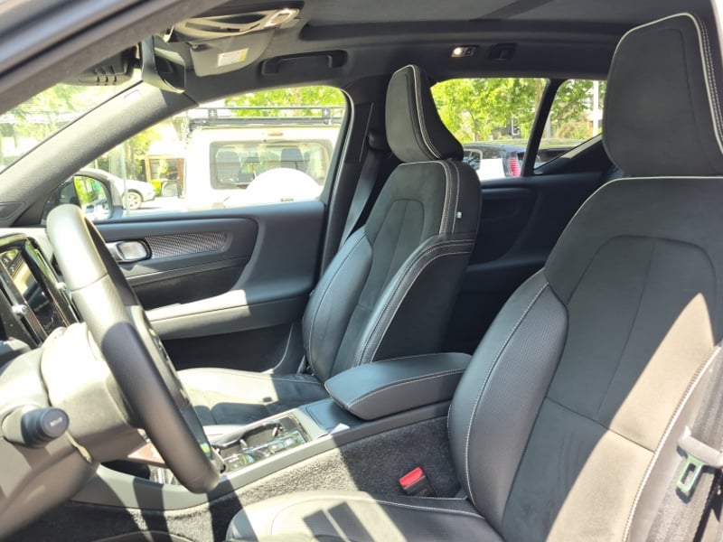 Volvo Xc40 T4 Fwd Momentum 2.0 2021 - Imagen 10 de 16