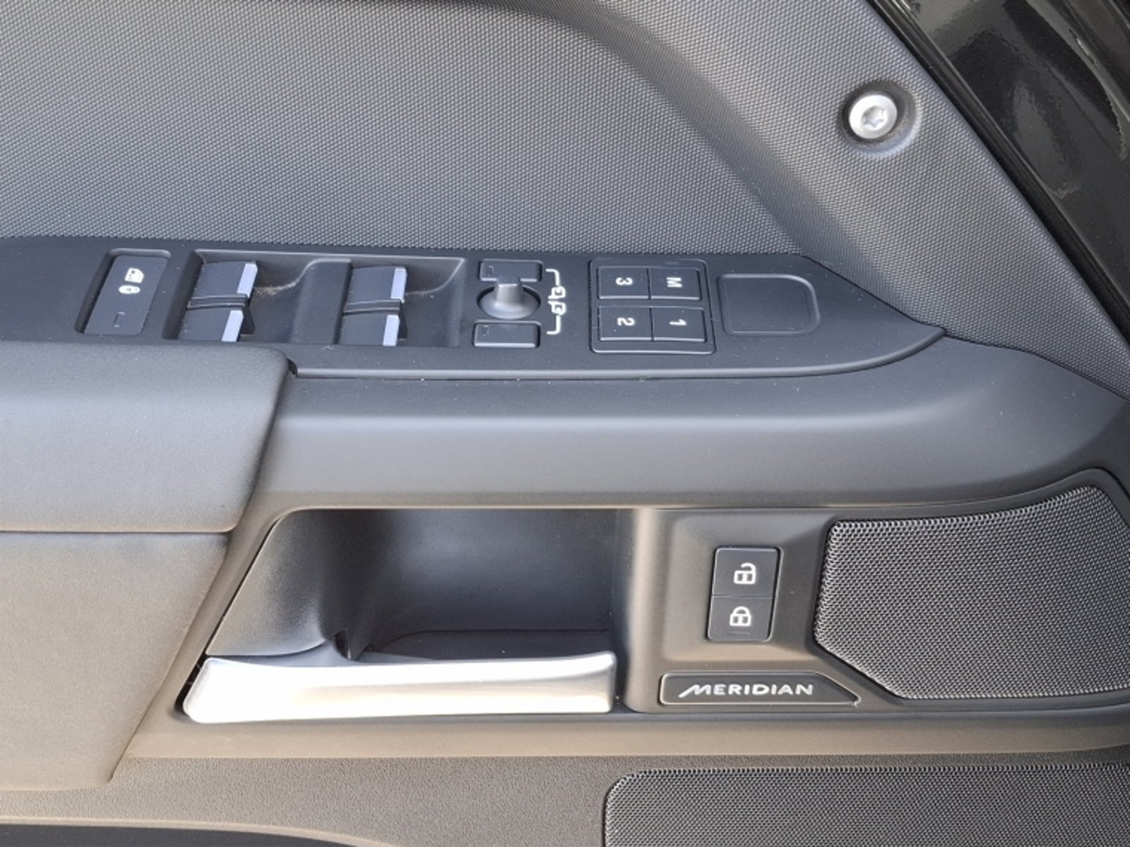 Land Rover Defender 110 Se 4x4 3.0 Aut 2025 - Imagen 14 de 20
