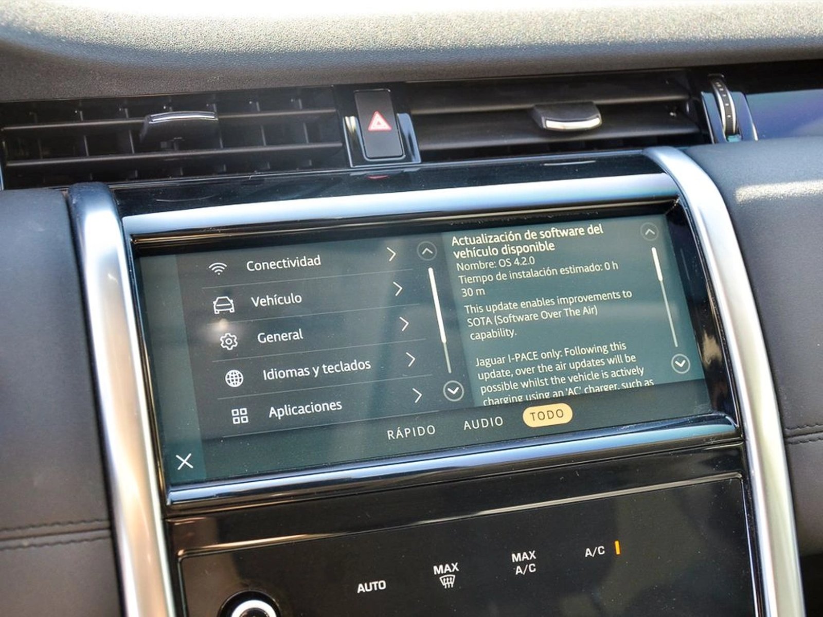 Land Rover DISCOVERY SPORT AUT 2022 - Imagen 17 de 20
