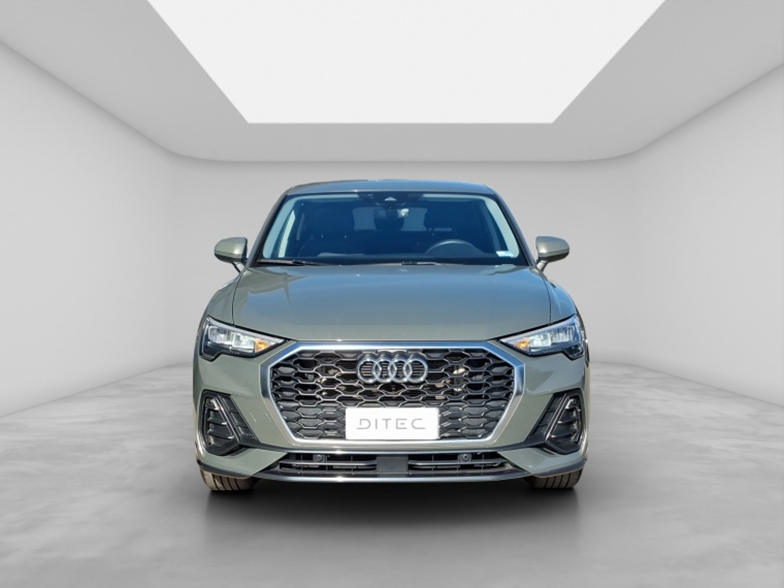 Audi Q3 35 Tfsi Sportback 1.4 Aut 2025 - Foto 2 de 19