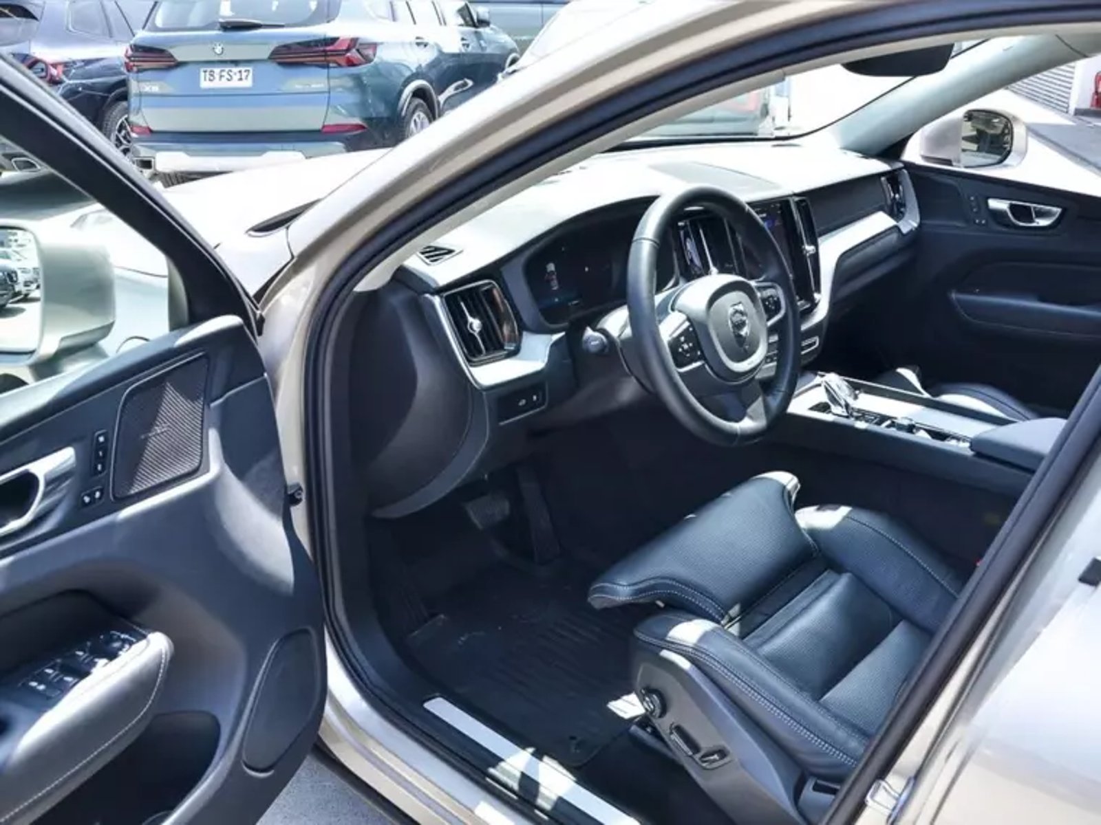 Volvo Xc60 T8 Awd Recharge Ultimate 2025 - Imagen 12 de 20