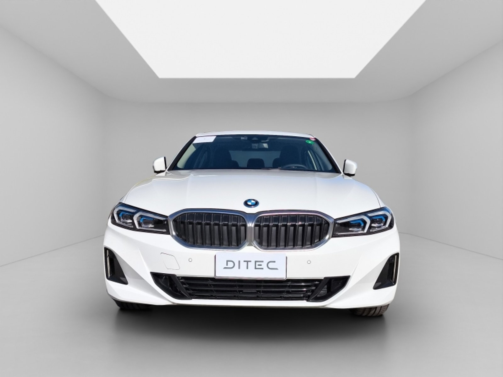 BMW 330 E Berlina Dynamic Lci Ii 2025 - Foto 2 de 20