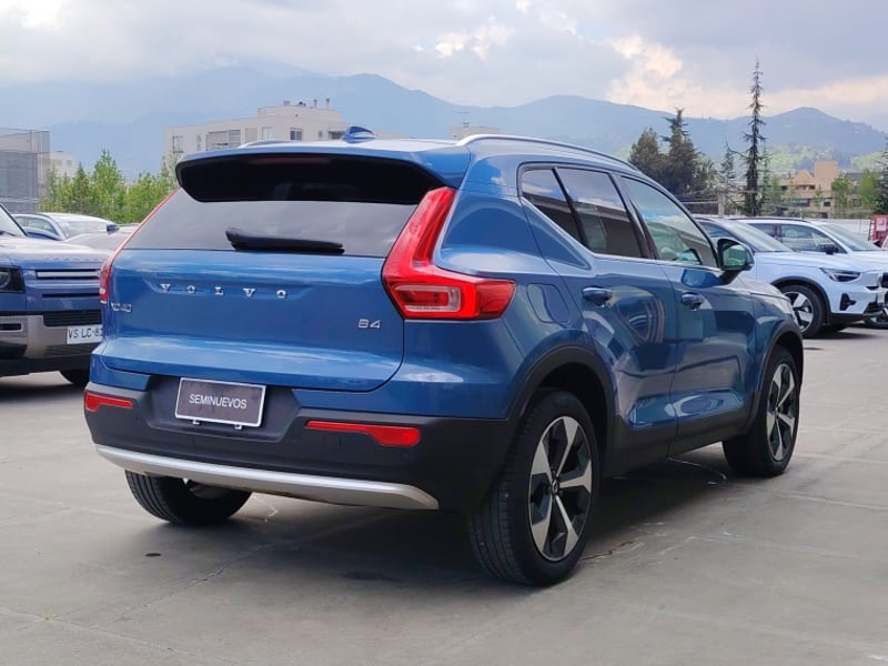 Volvo Xc40 B4 Ultimate 2024 - Imagen 7 de 16