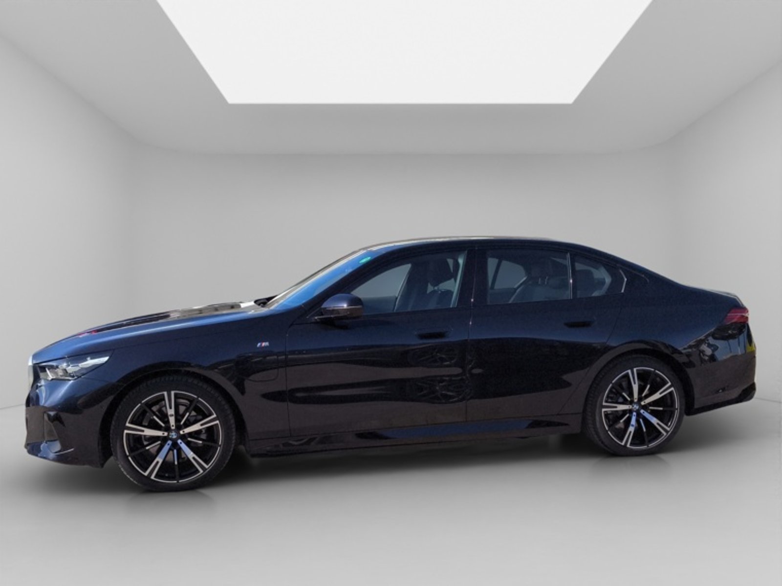 BMW 530 E Berlina M Sport 2026 - Foto 4 de 16