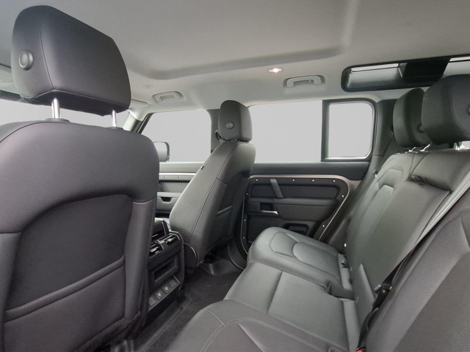 Land Rover Defender 110 S 4x4 3.0 Aut 2025 - Imagen 15 de 20