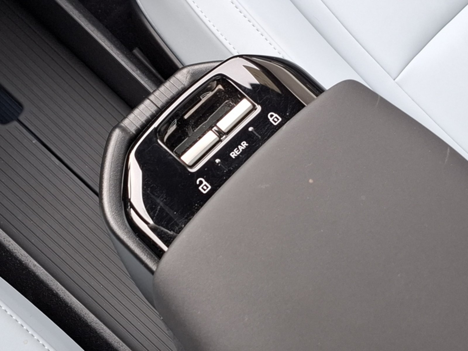 Volvo Ex30 E60 Ultra Aut 2025 - Imagen 13 de 20