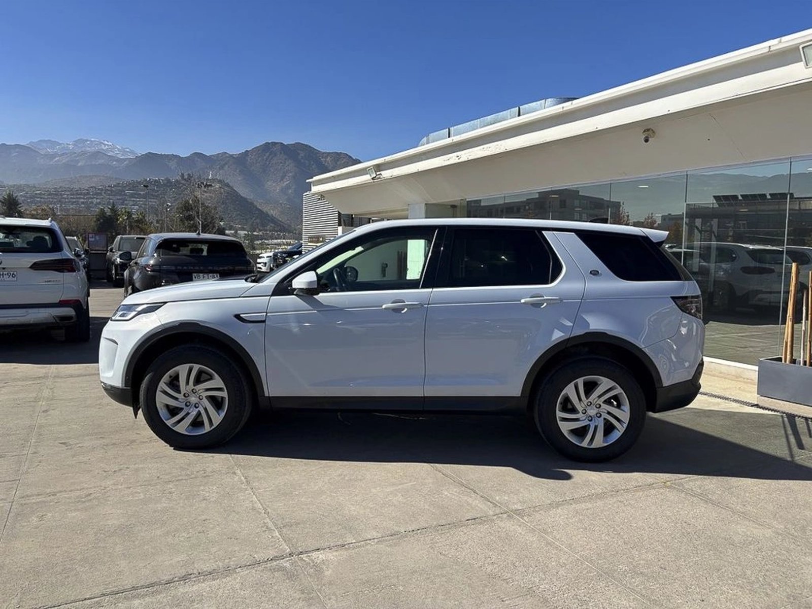 LAND ROVER DISCOVERY SPORT SPORT 2.0i S 200HP 2021 - Imagen 8 de 15