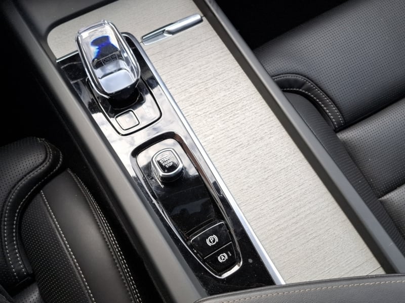 Volvo Xc60 2.0 B5 Plus At 4x4 Hibrido 2025 - Imagen 13 de 20