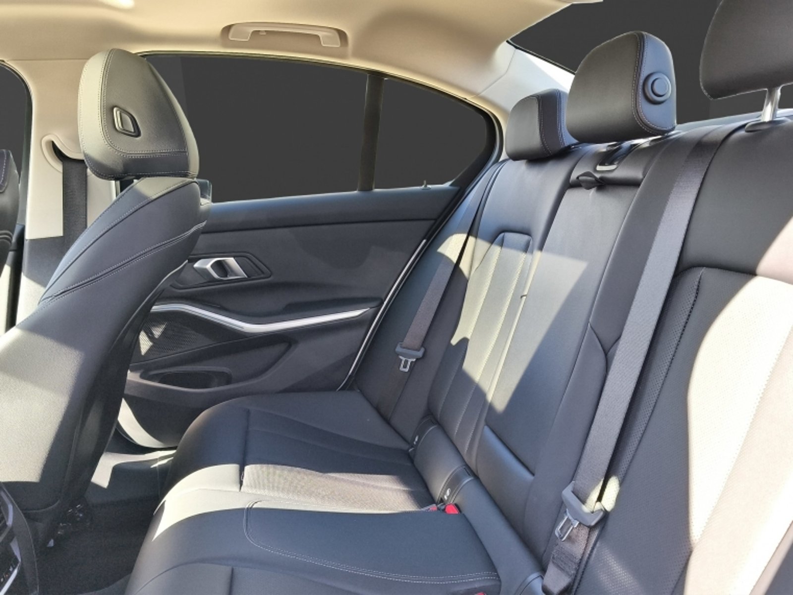 BMW 330 E Berlina Dynamic Lci Ii 2025 - Imagen 14 de 20