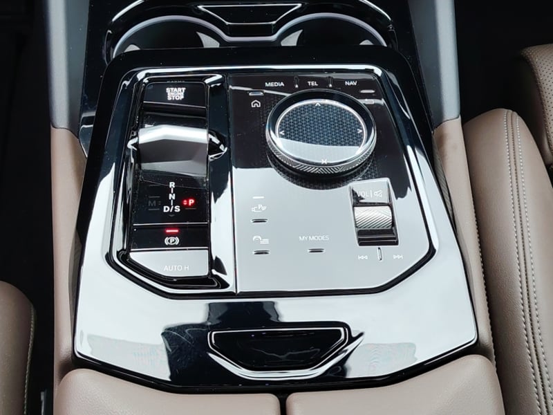 BMW 520 I Berlina Heritage 2024 - Imagen 13 de 16