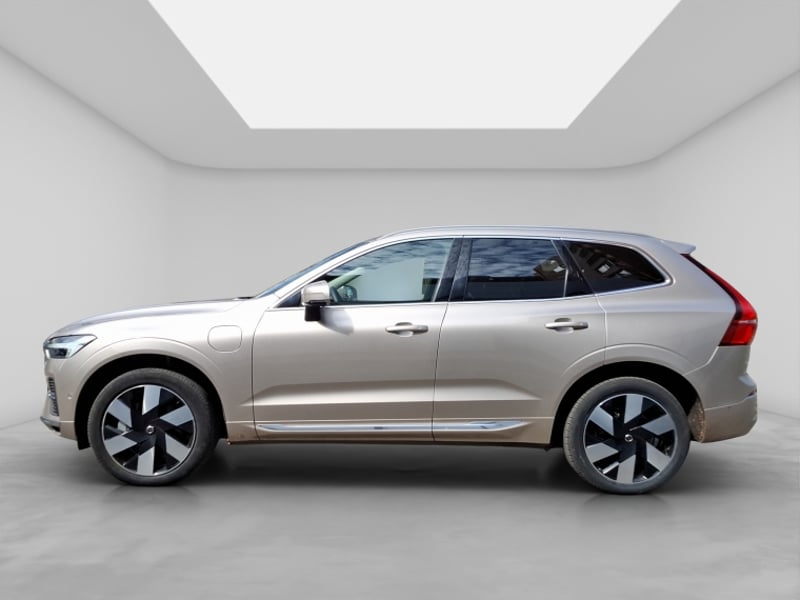 Volvo Xc60 2.0 B5 Plus At 4x4 Hibrido 2025 - Imagen 4 de 20