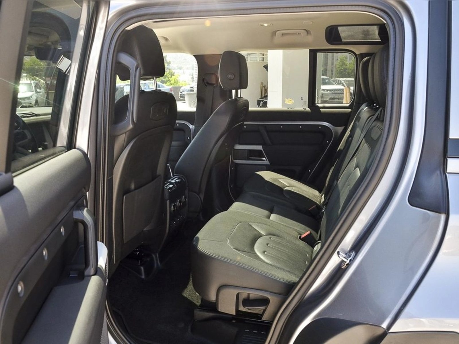 Land Rover DEFENDER 110 SE 3.0 2021 - Imagen 16 de 20