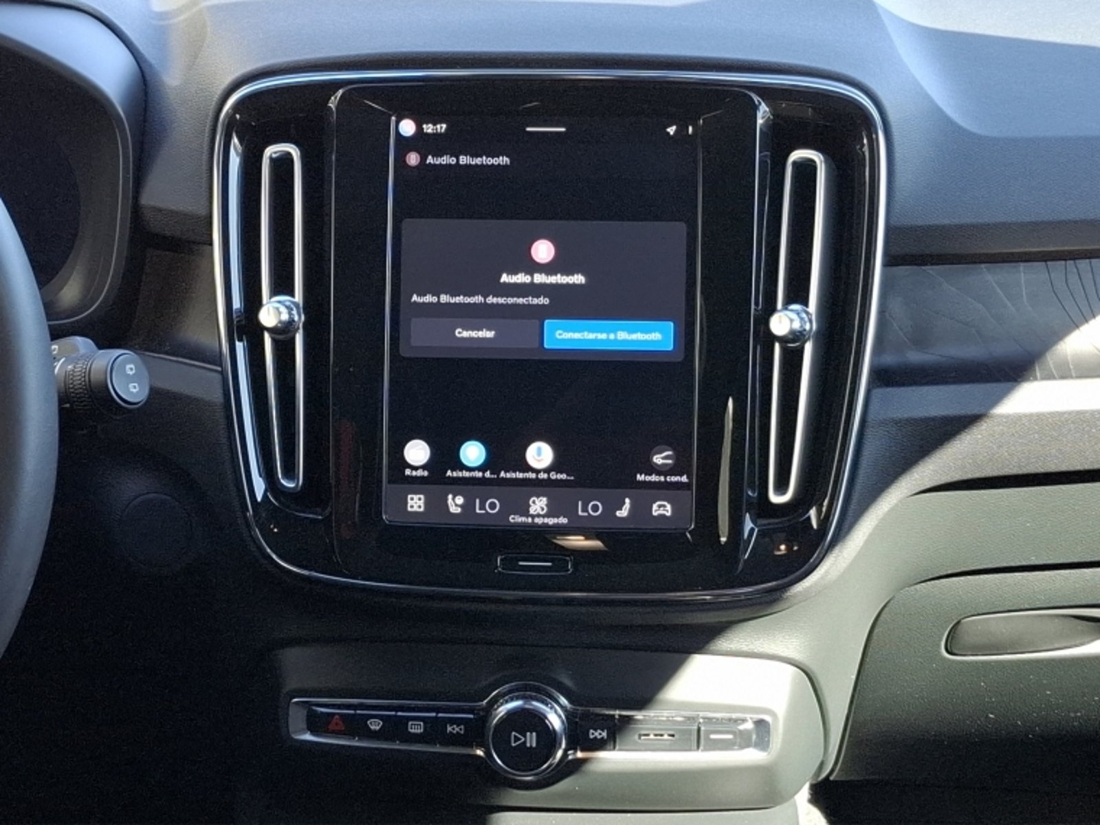 Volvo Xc40 2.0 T5 Hybrid At 4x4 Hibrido 2024 - Imagen 18 de 20