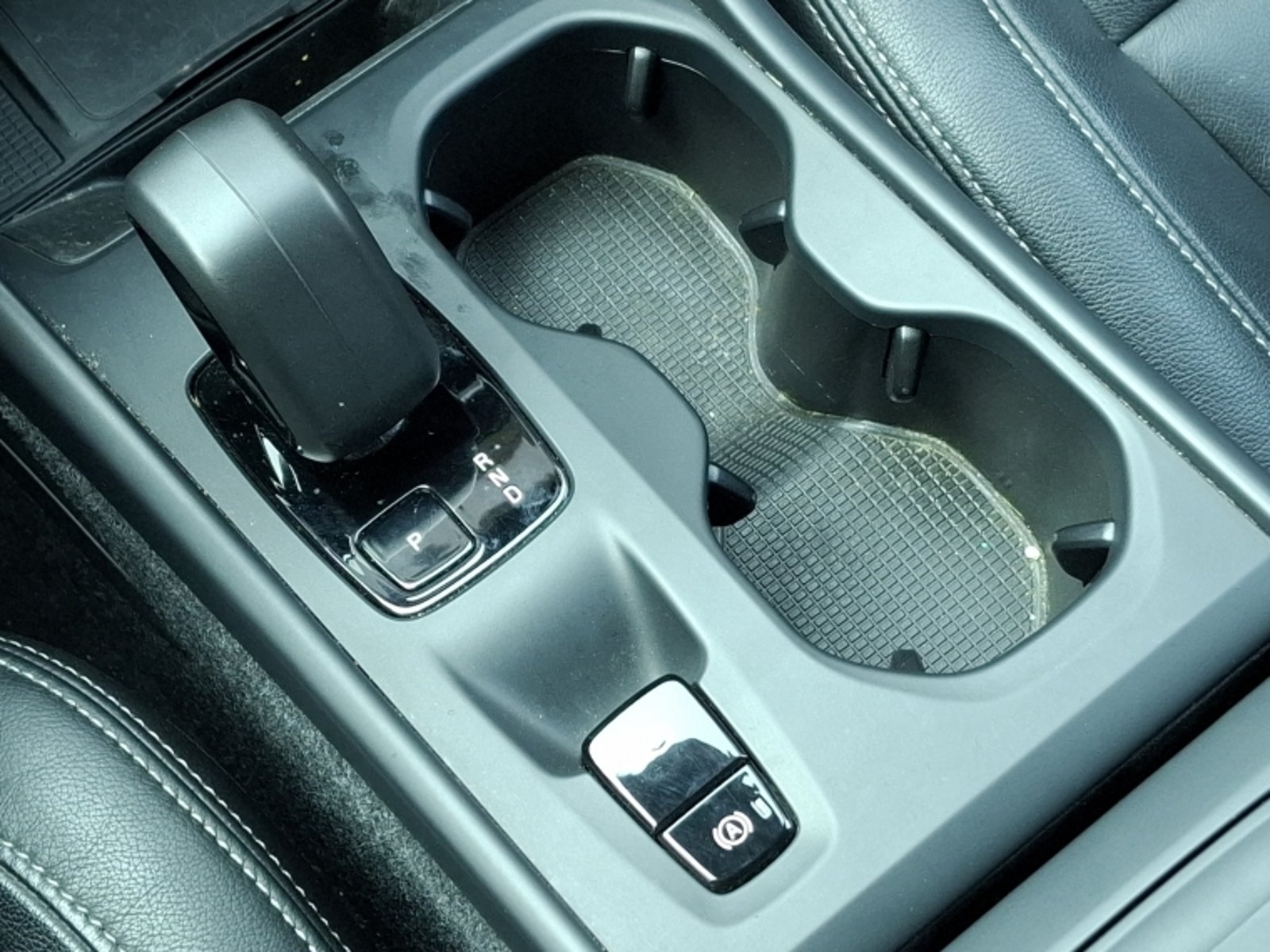 Volvo Xc40 B4 Plus 2.0 Aut 2024 - Imagen 13 de 20