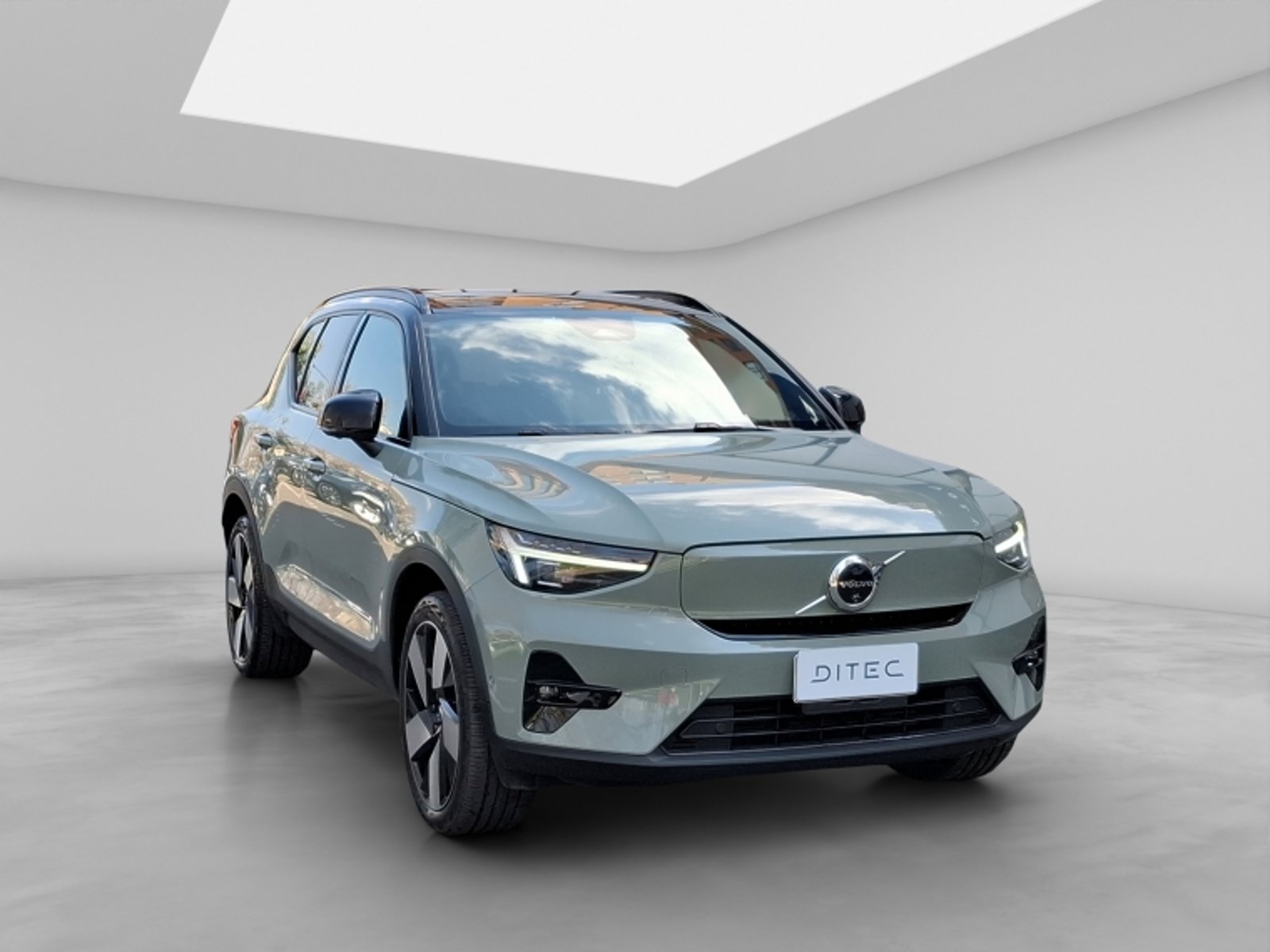 Volvo Ex40 P8 2025 - Imagen 3 de 19