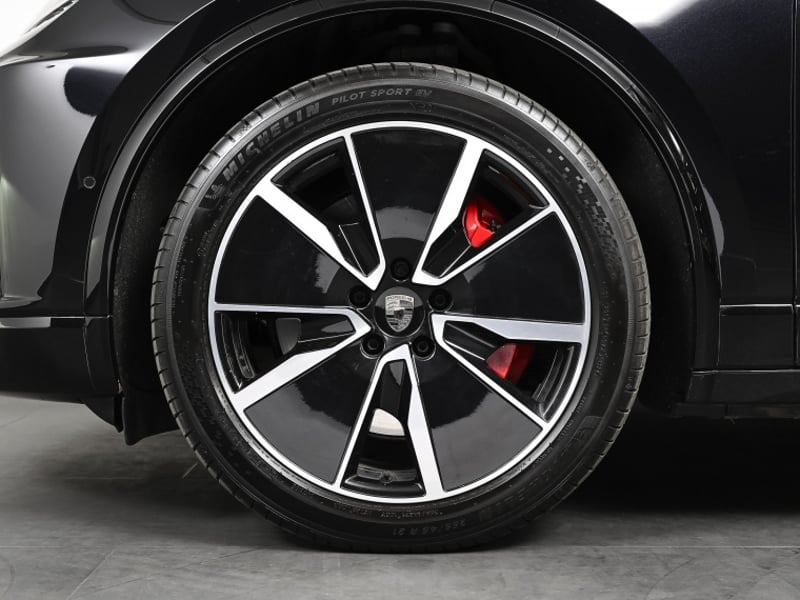 Porsche Macan Turbo Electric 2024 - Imagen 6 de 20