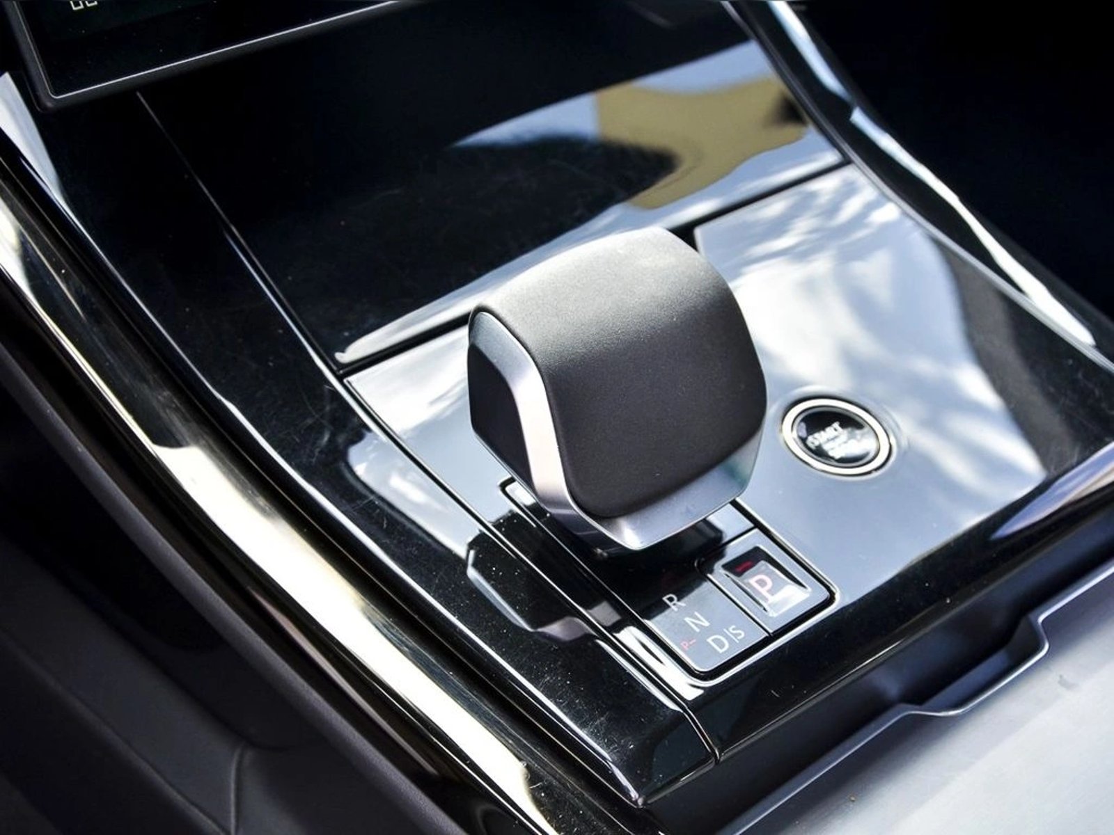 Land Rover RANGE ROVER SPORT 3.0iD DYNAMIC HSE 2025 - Imagen 14 de 19