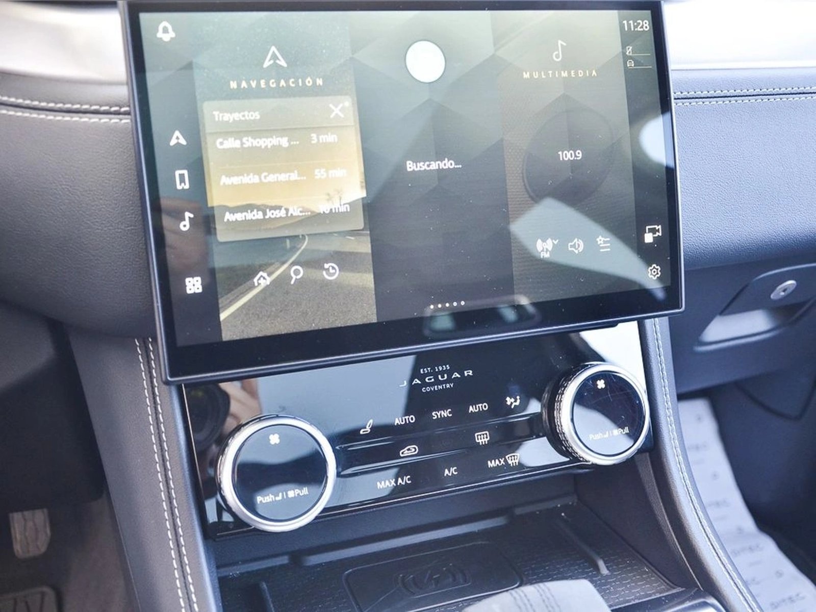 Jaguar F-PACE R DYNAMIC 2024 - Imagen 14 de 20