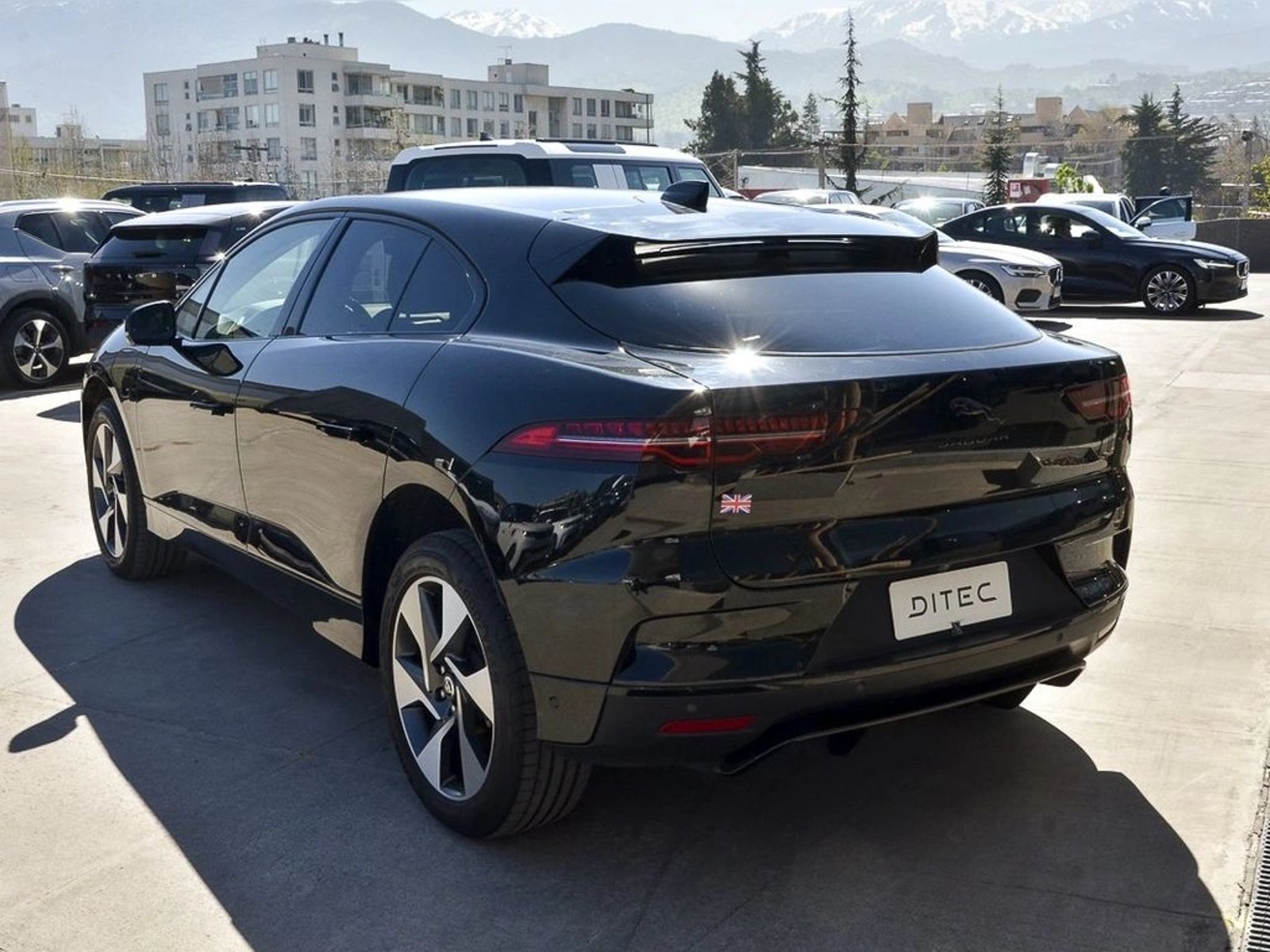 Jaguar I-PACE EV400 R DYNAMIC 2024 - Imagen 8 de 20