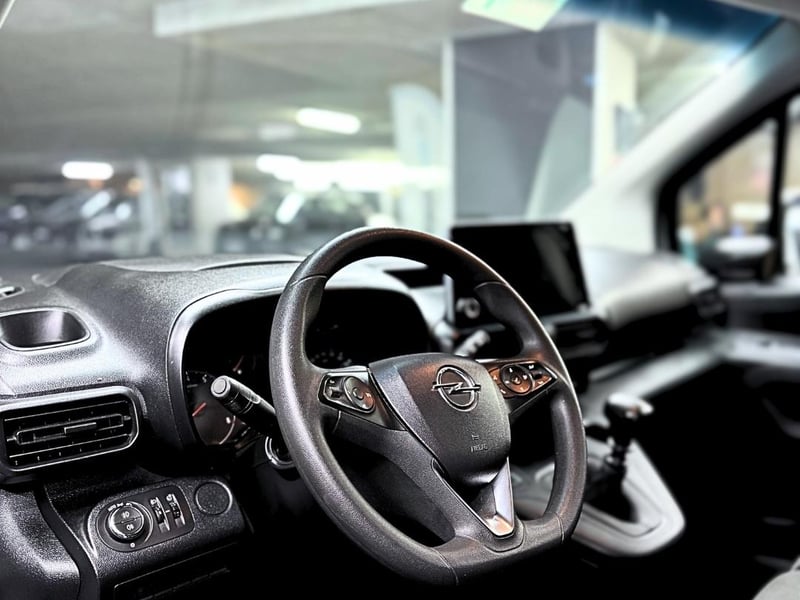 Opel COMBO 2024 - Imagen 9 de 18