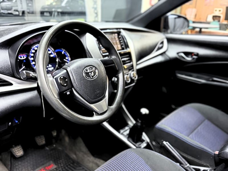 Toyota Yaris Sport GLE 1.5 2019 - Imagen 13 de 15