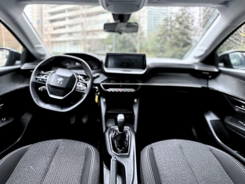 Peugeot 208 2024 - Imagen 15 de 16