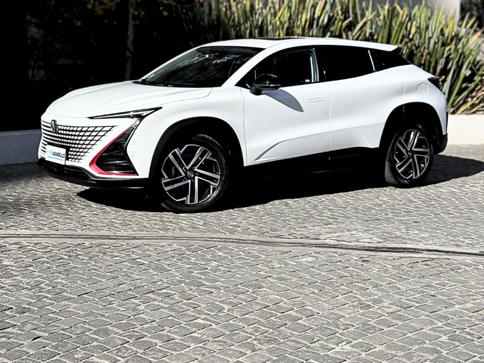 Changan UNI-T Luxury 2022 - Foto 3 de 15