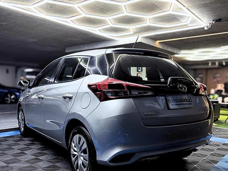 Toyota Yaris Sport GLE 1.5 2019 - Imagen 5 de 15