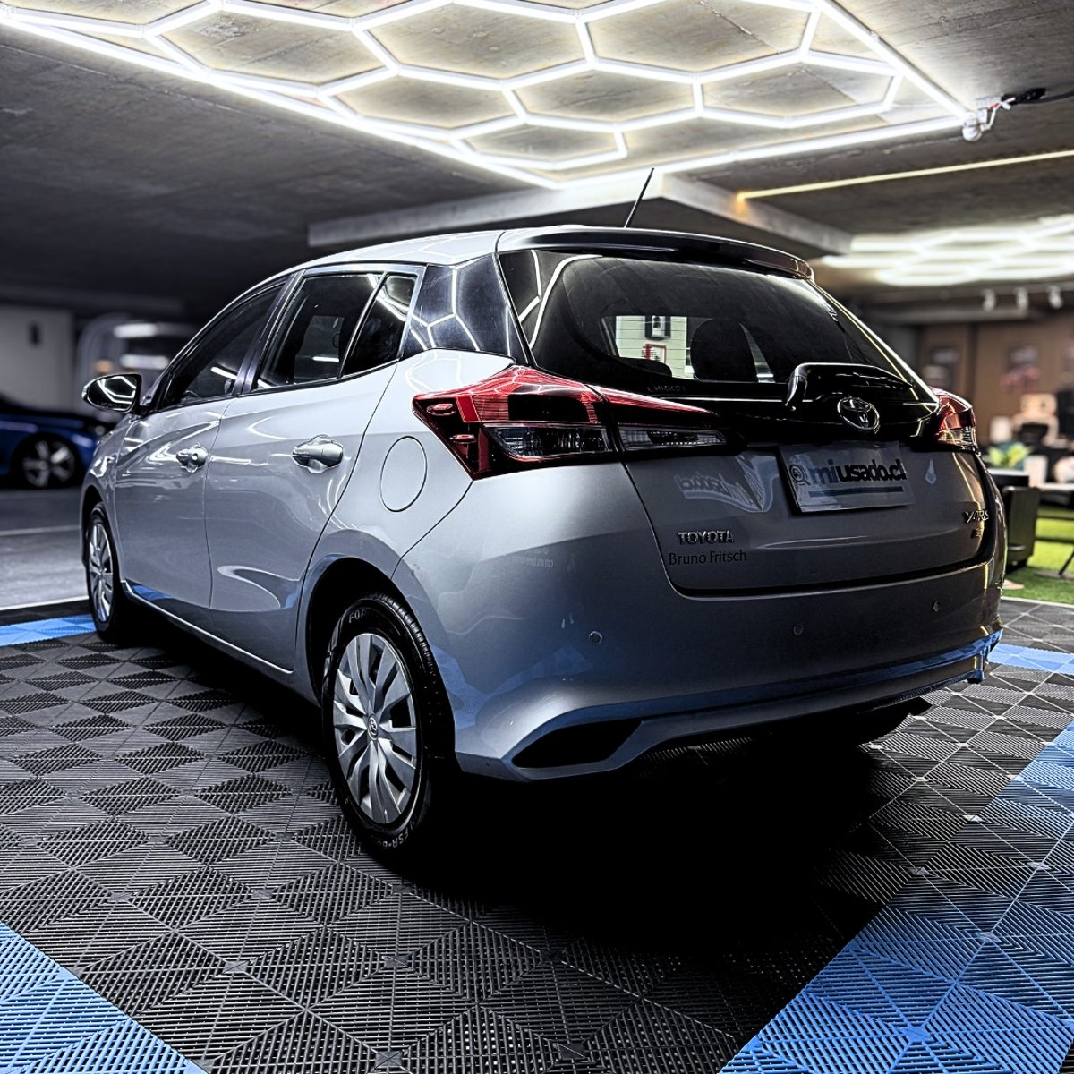 Toyota Yaris Sport GLE 1.5 2019 - Imagen 5 de 15