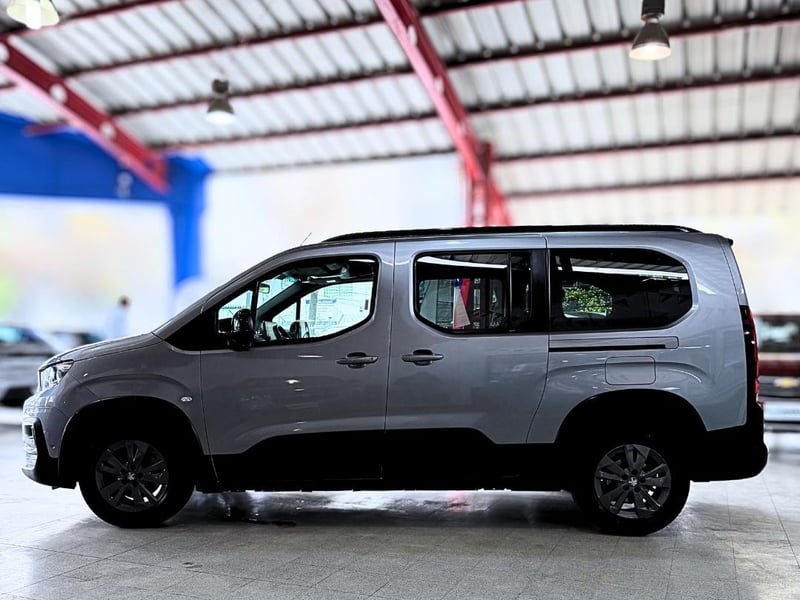 Peugeot RIFTER BLUEHDI 1.5 AT 2024 - Imagen 8 de 20