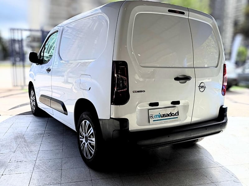 Opel COMBO 2024 - Imagen 7 de 18