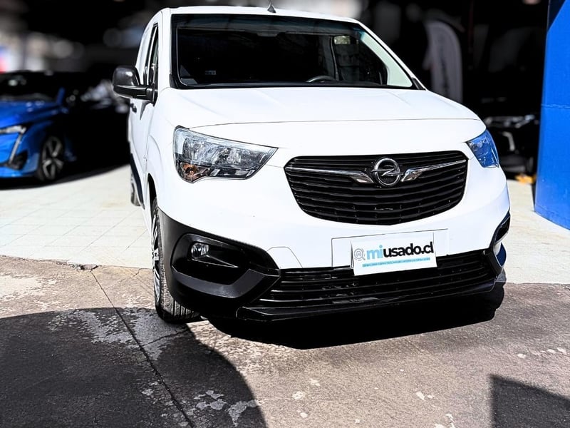Opel COMBO 2024 - Imagen 3 de 18