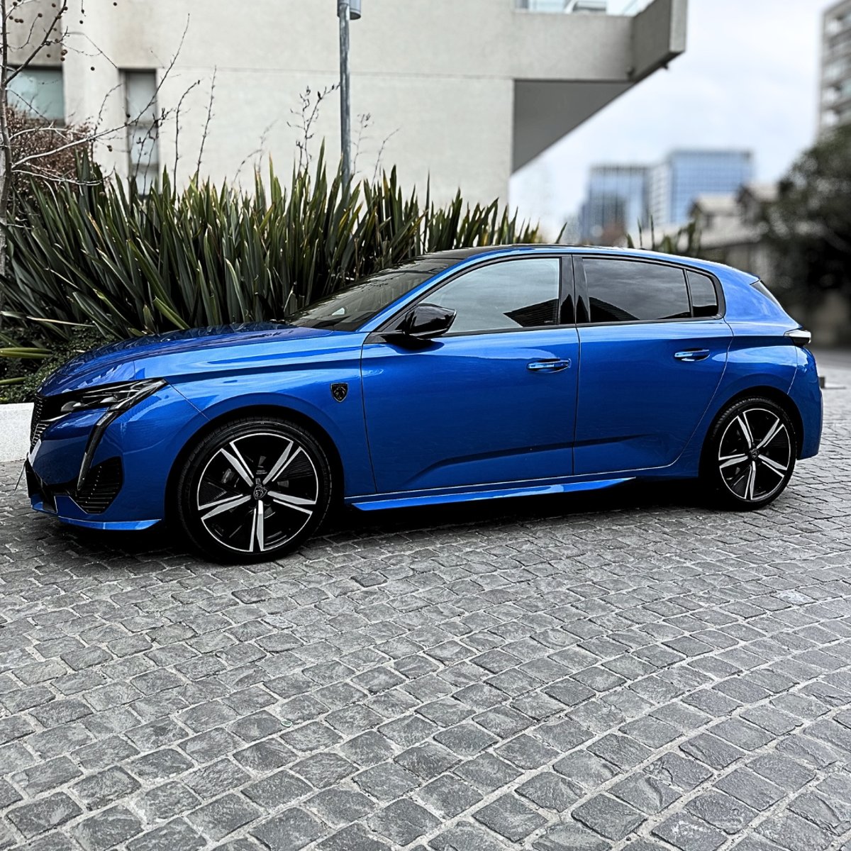 Peugeot 308 GT 1.2 Turbo 2022 - Imagen 3 de 15