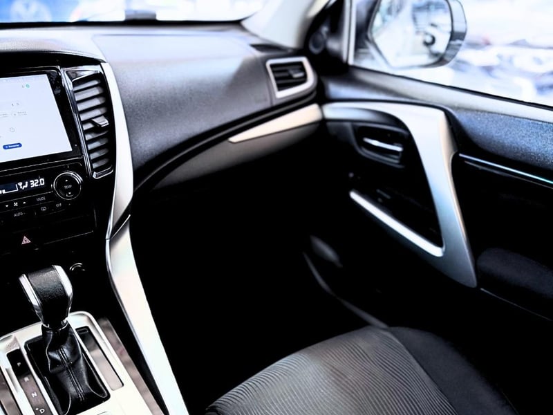 Mitsubishi MONTERO SPORT 3.0 2018 - Imagen 14 de 20