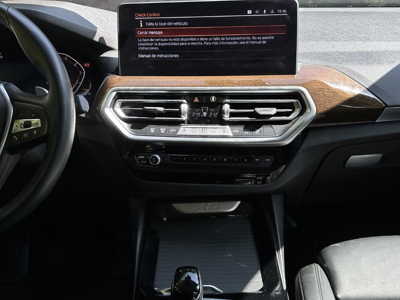 BMW X3 sDrive20i Heritage 2024 - Imagen 11 de 15
