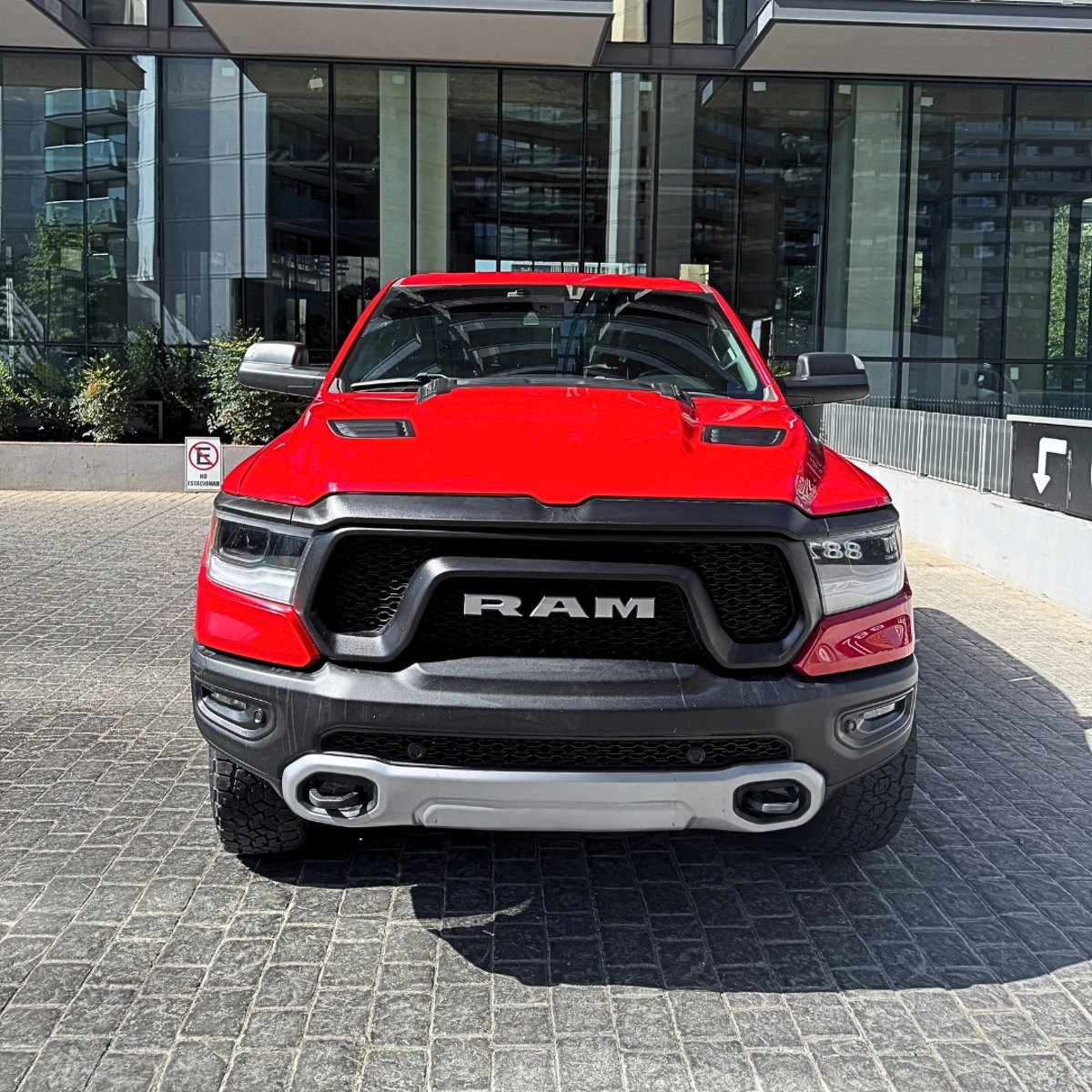 RAM 1500 Rebel 5.7 V8 Crew Cab 2020 - Imagen 12 de 15