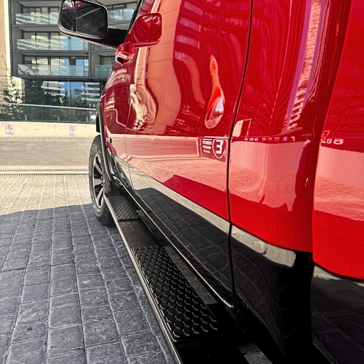 RAM 1500 Rebel 5.7 V8 Crew Cab 2020 - Imagen 7 de 15