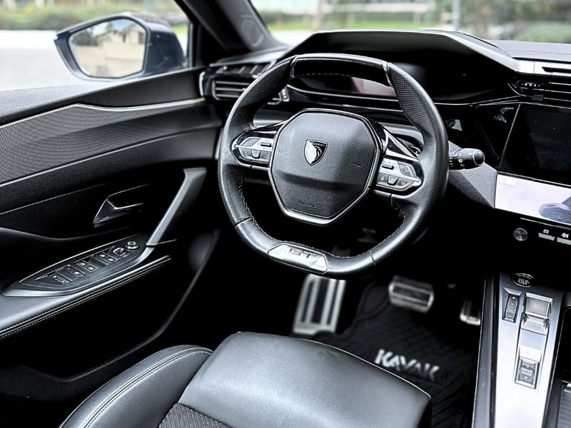 Peugeot 308 GT 1.2 Turbo 2022 - Imagen 12 de 15