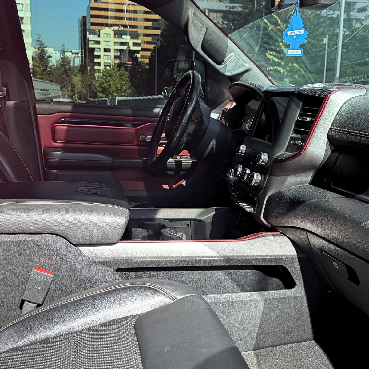 RAM 1500 Rebel 5.7 V8 Crew Cab 2020 - Imagen 15 de 15