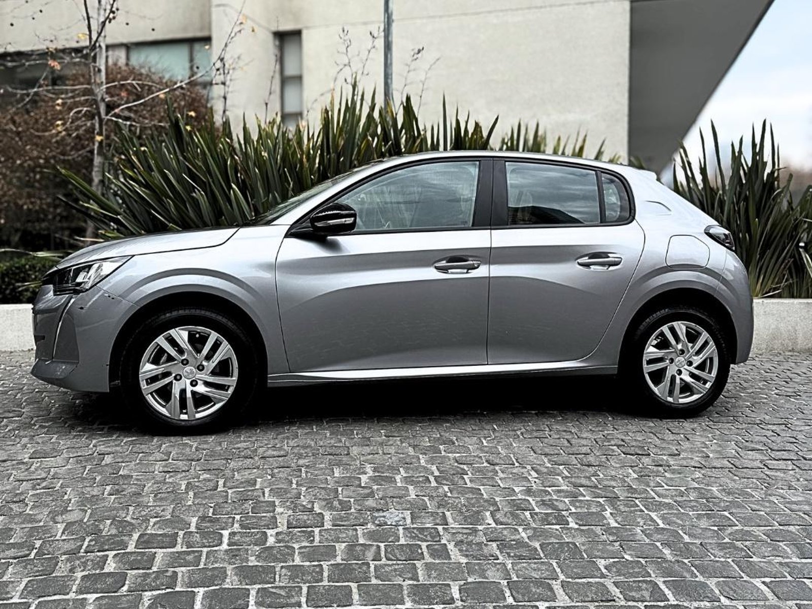 Peugeot 208 2024 - Foto 4 de 16