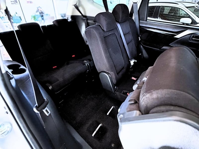 Mitsubishi MONTERO SPORT 3.0 2018 - Imagen 19 de 20