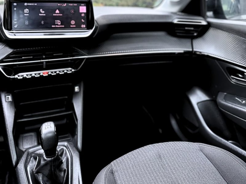Peugeot 208 2024 - Imagen 12 de 16