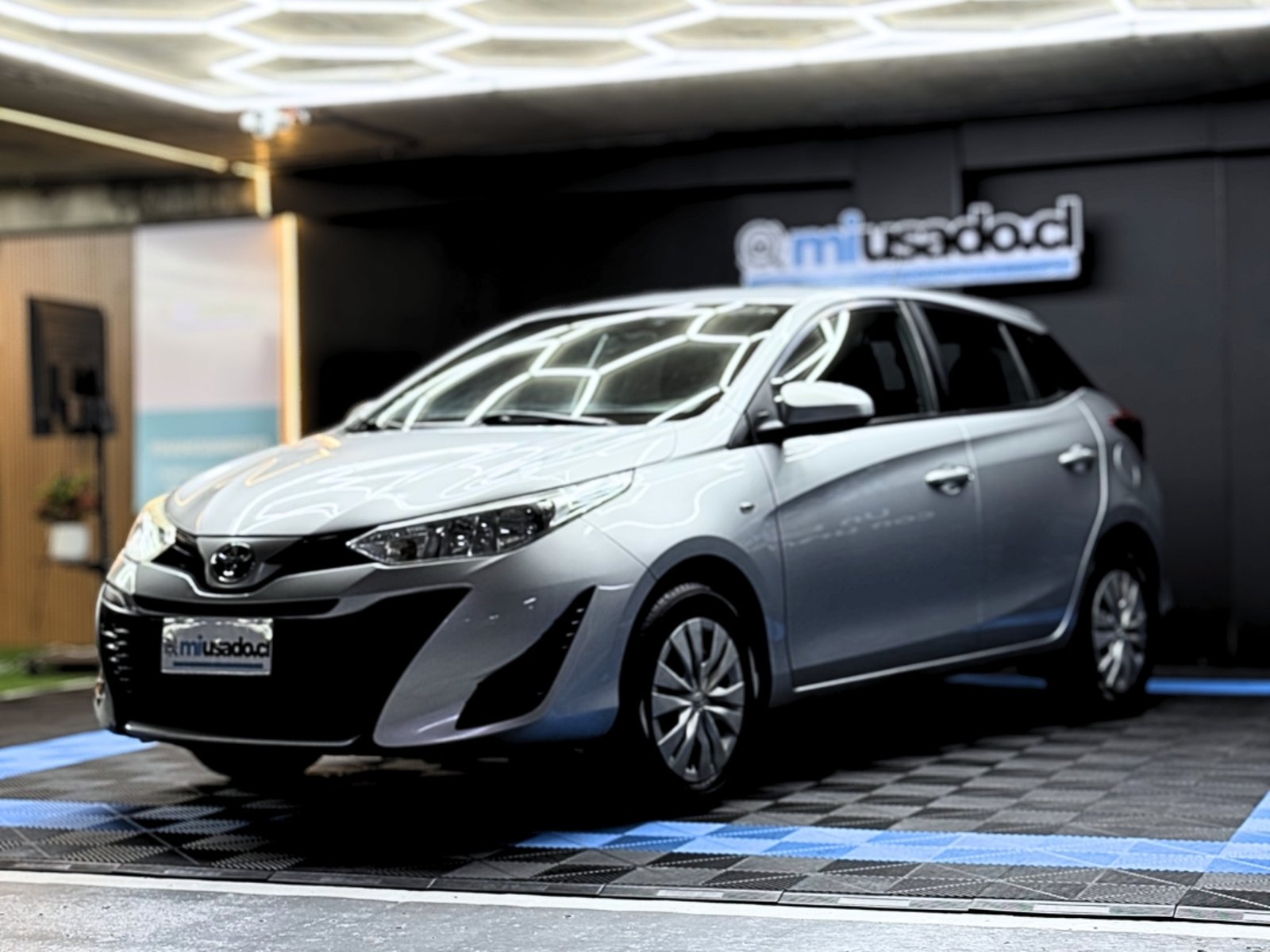 Toyota Yaris Sport GLE 1.5 2019 - Foto 3 de 15