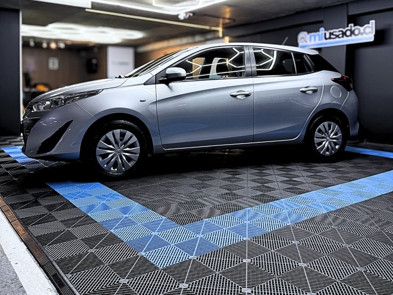 Toyota Yaris Sport GLE 1.5 2019 - Imagen 4 de 15