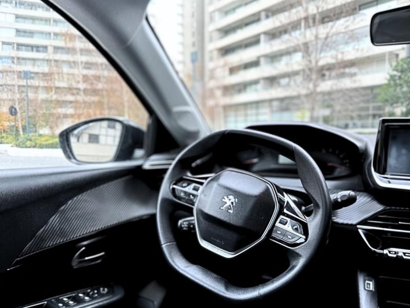 Peugeot 208 2024 - Imagen 9 de 16