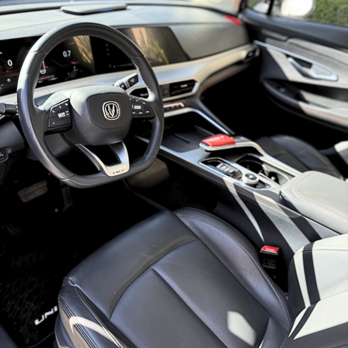 Changan UNI-T Luxury 2022 - Imagen 15 de 15