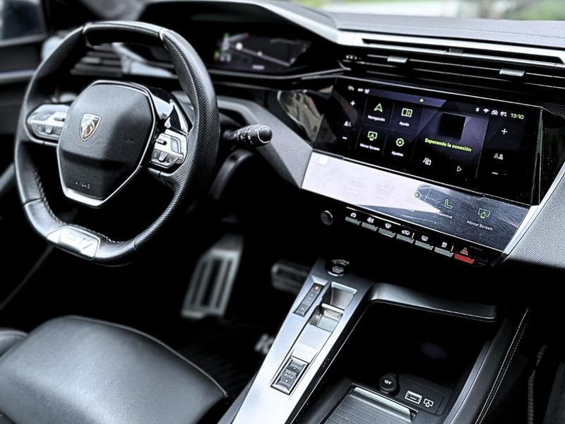Peugeot 308 GT 1.2 Turbo 2022 - Imagen 14 de 15